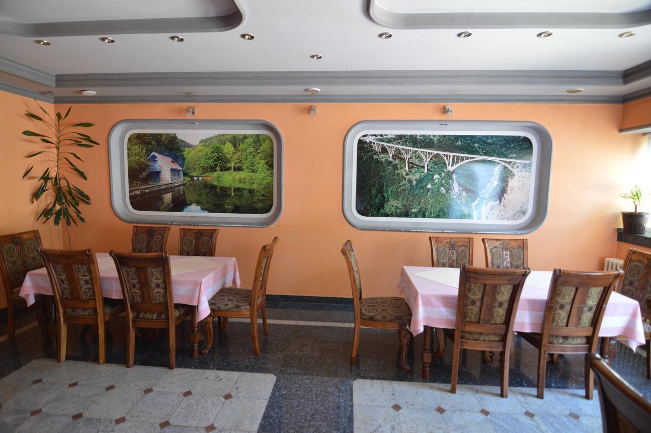 Hotel 24 Jul Pljevlja Luaran gambar